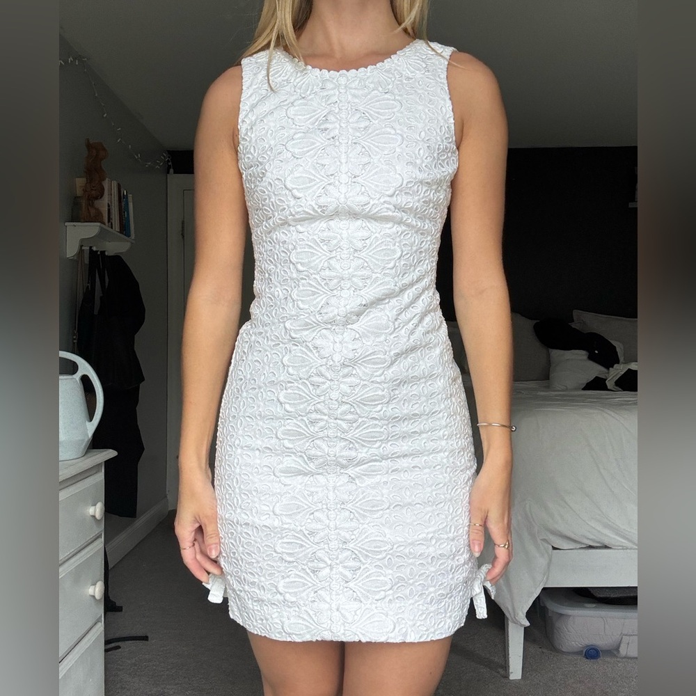 Lily pulitzer fitted dress.